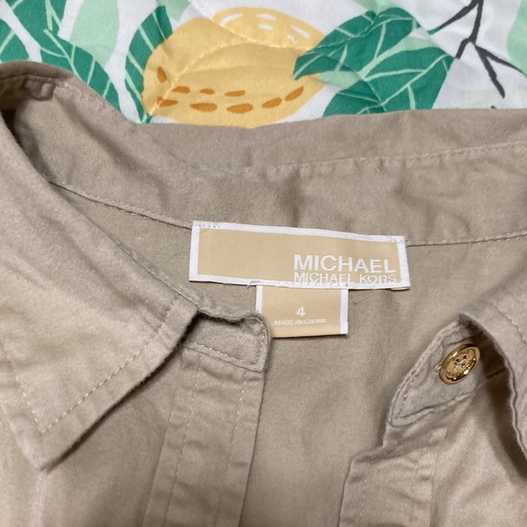 Michael by Michael Kors taupe button front 3/4 sleeve shirt size 4 - Picture 2 of 7